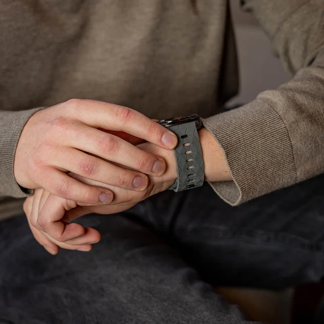 Ремінець TrailFlex для Samsung Galaxy Watch Ultra 2025 – сірий (силікон) BB - Фото 8 Ремінець TrailFlex для Samsung Galaxy Watch Ultra 2025 – сірий (силікон) BB - зображення 8