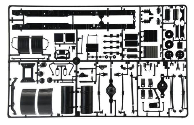 Збірна модель 1:24 вантажівка Volvo F12 Intercooler Low Roof with accessories Italeri 3957 - зображення 7