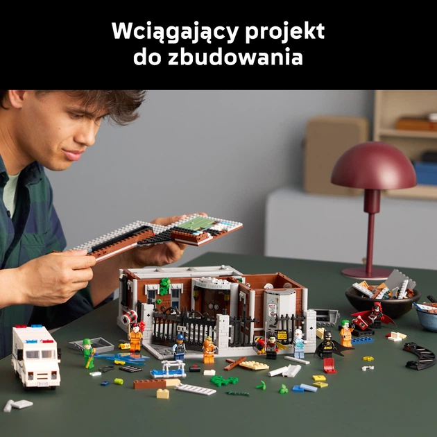 Конструктор LEGO Super Heroes Arkham Asylum 2953 деталі (76300) - зображення 4