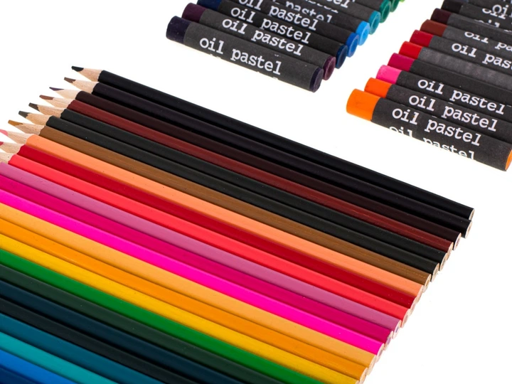 Zestaw artystyczny KIK do malowania w walizce 145 el. Różowy KX5353 (5903039730397) - obraz 6