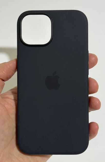 Чехол противоударный силиконовый Silicone Case with MagSafe для Apple Iphone 15 (6.1") Midnight Black - изображение 4