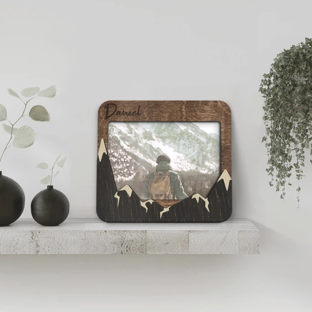 Фоторамка The Frame Depot Гірські вершини горизонтальне фото 20х25см під персоналізацію дерево 28х28см Темно-коричневий (mountain_8x10_horizontal) - зображення 2