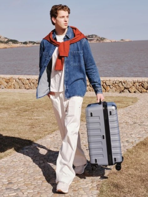 Чемодан Xiaomi Ninetygo Cyber Trunk Luggage 30 110 л Blue (6941413244718) - Фото 18 Чемодан Xiaomi Ninetygo Cyber Trunk Luggage 30 110 л Blue (6941413244718) - изображение 18