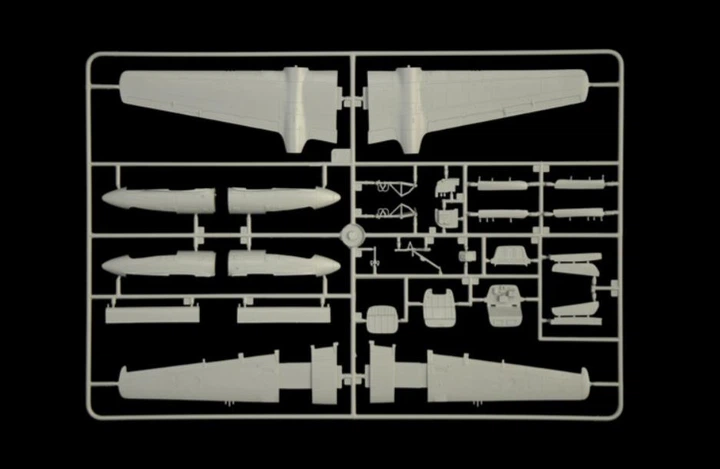 Збірна модель 1:72 бомбардувальник A-26B Invader Italeri 1274 - изображение 7