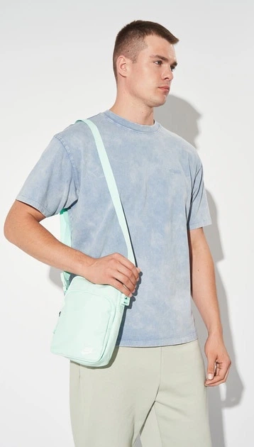 Сумка на плече Nike NK HERITAGE CROSSBODY м'ятний Уні 23 х 15 х 7.5 см (DB0456-353) - Фото 2 Сумка на плече Nike NK HERITAGE CROSSBODY м'ятний Уні 23 х 15 х 7.5 см (DB0456-353) - зображення 2
