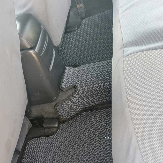 Комплект ковриков в салон Star-Tex на Chevrolet Epica (2006 - 2014) EVA/Капля Серый + Черный - изображение 6