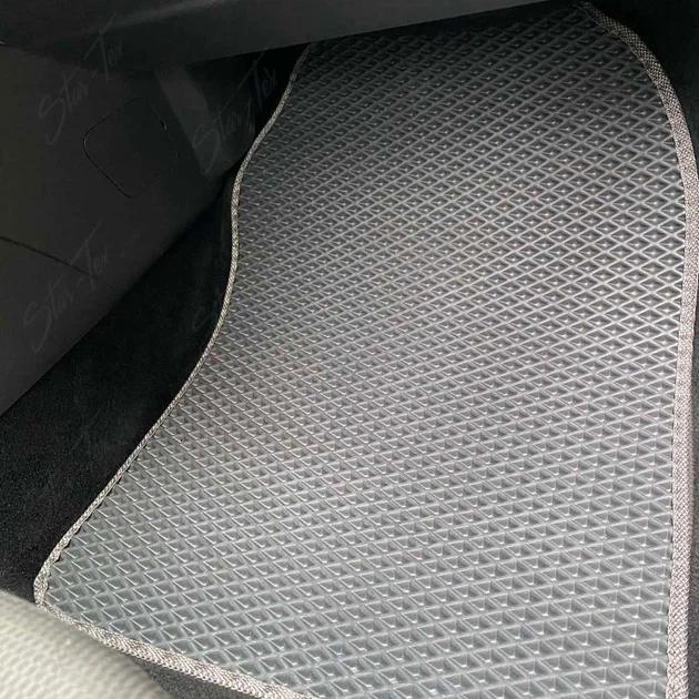 Комплект килимків до салону Star-Tex на Ford Focus III (2011 - 2018) EVA/Ромб Сірий + Чорний - зображення 6