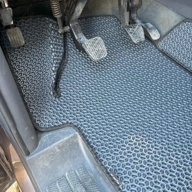 Комплект ковриков Star-Tex на 1-й ряд на Mercedes-Benz Vito W639 (2003 - 2014) 1+1 EVA/Капля Черный - изображение 10