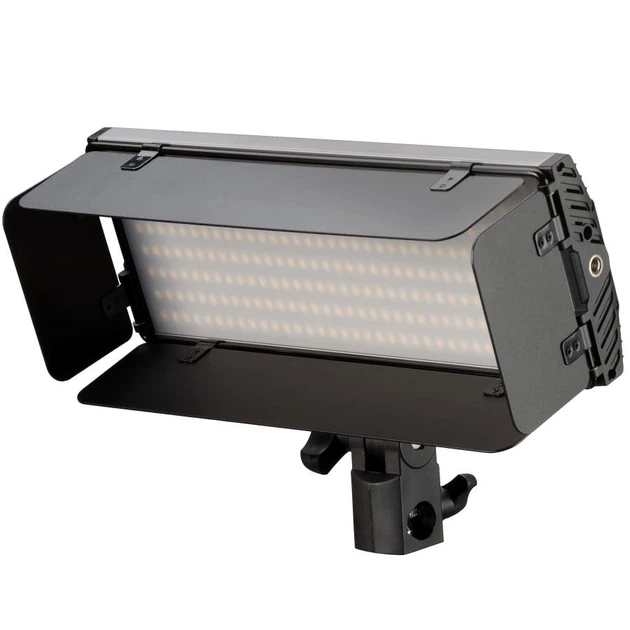 Лампа відеосвітло LED PT-30B II 30W для фото та відеозйомки з регулюванням колірної температури 3200-5600K - Фото 7 Лампа відеосвітло LED PT-30B II 30W для фото та відеозйомки з регулюванням колірної температури 3200-5600K - зображення 7