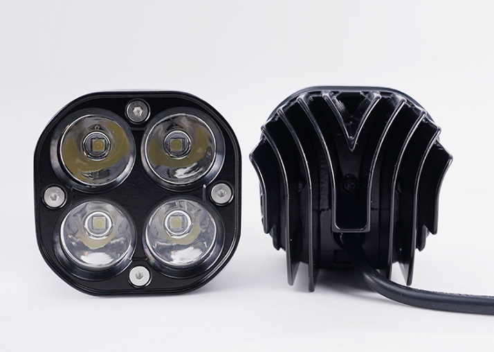 Светодиодная LED-фара рабочего света 18W (Flood) — Надежное освещение для любых условий - изображение 4