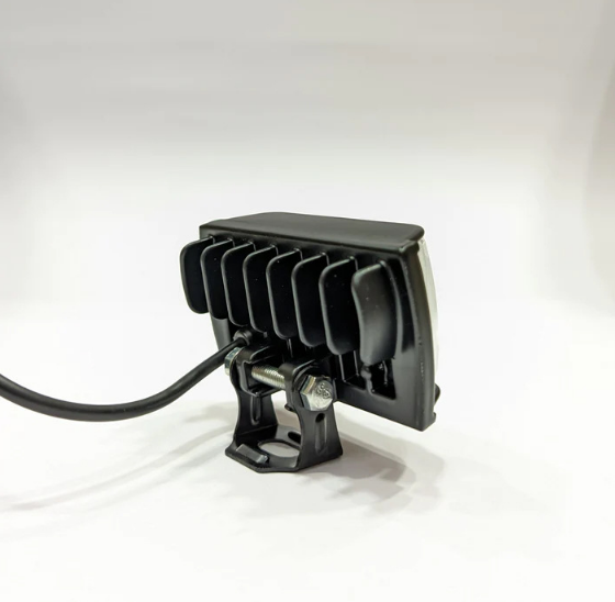 Светодиодная LED фара дополнительного света 12-80V (Белое + Желтый свет + Стробоскоп) - Фото 5 Светодиодная LED фара дополнительного света 12-80V (Белое + Желтый свет + Стробоскоп) - изображение 5