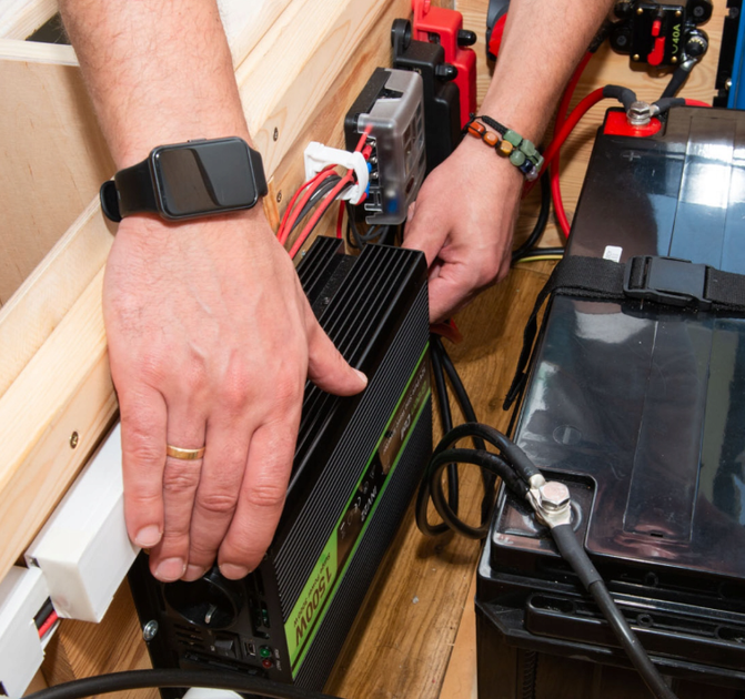 Аккумулятор Green Cell AGM VRLA 12V 120Ah IP54 для фотоэлектрических систем, яхт, лодок, солнечных панелей - изображение 7