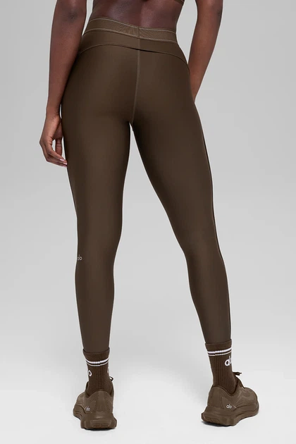 Жіночий спортивний комплект Alo Yoga Airlift Suit Up "Espresso" XS (W9780R_W51428R) - изображение 9