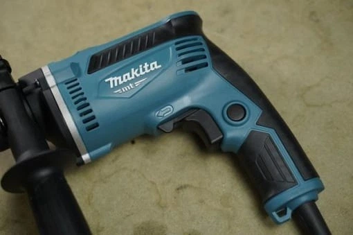 Дриль з ударом Makita MT M8103B (430 Вт, 1.5-13 мм, 0-3000 хв-1) - Фото 7 Дриль з ударом Makita MT M8103B (430 Вт, 1.5-13 мм, 0-3000 хв-1) - зображення 7