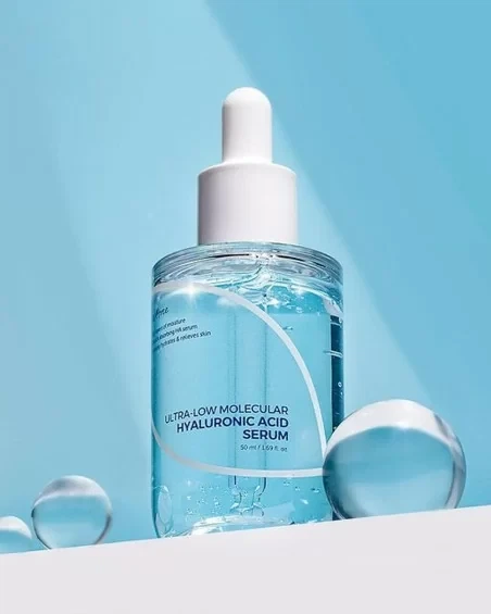 Сыворотка с низкомолекулярной гиалуроновой кислотой ISNTREE Hyaluronic Ultra-Low Molecular Acid Serum, 50 мл - Фото 2 Сыворотка с низкомолекулярной гиалуроновой кислотой ISNTREE Hyaluronic Ultra-Low Molecular Acid Serum, 50 мл - изображение 2