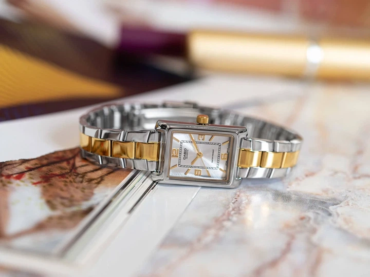 Женские часы Casio Collection LTP-1234PSG-7AEG — аналоговые, минеральное стекло, двухцветный браслет - Фото 6 Женские часы Casio Collection LTP-1234PSG-7AEG — аналоговые, минеральное стекло, двухцветный браслет - изображение 6
