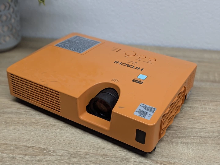 Проектор HITACHI ED-X50 - Б/У - изображение 2