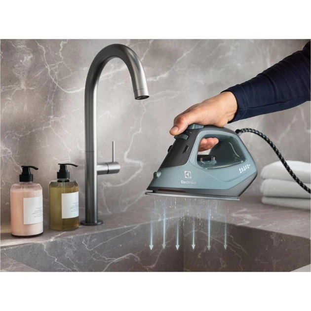 Утюг с паром Electrolux E5SI2-6OG - изображение 2