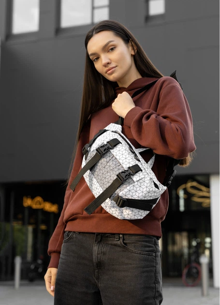 Большая женская поясная сумка бананка Sambag DynamicDart принт "Square" 38×21×7 см (80411150) - Фото 1 Большая женская поясная сумка бананка Sambag DynamicDart принт "Square" 38×21×7 см (80411150) - изображение 1