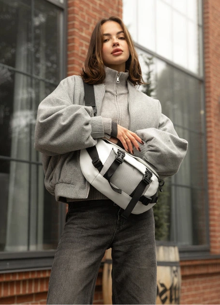 Велика жіноча поясна сумка бананка Sambag DynamicDart біла 38 × 21 × 7 см (80411008) - Фото 5 Велика жіноча поясна сумка бананка Sambag DynamicDart біла 38 × 21 × 7 см (80411008) - зображення 5
