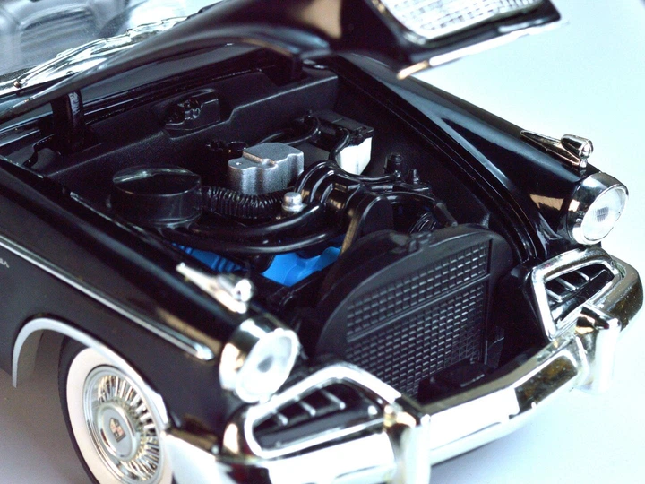 Модель автомобиля Anson Classic Studebaker Golden Hawk (1957), (1:18), чёрная - изображение 8