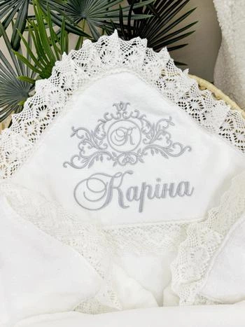 Утеплённая крыжма для девочки Family Tradition велюровая махра плюш с вышивкой и кружевом 100х100 см белая Кариночка - Фото 2 Утеплённая крыжма для девочки Family Tradition велюровая махра плюш с вышивкой и кружевом 100х100 см белая Кариночка - изображение 2