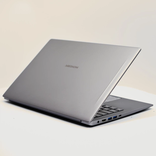 Ноутбук 15.6'' Medion (Lenovo Group) Akoya P15646 | Intel Core i5-8265U | IPS (1920x1080) FullHD | RAM 8 ГБ | SSD 256 ГБ | Nvidia GeForce MX250 | Intel UHD Graphics 620 | Металевий корпус | Win11 (4967) - Б/В - зображення 5