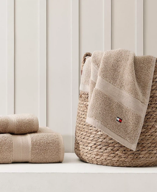 Банний рушник Tommy Hilfiger Modern American Solid Cotton Bath Towel, бежевий, 76*138см - зображення 4