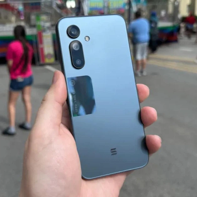 Крипто-смартфон Solana Mobile Seeker 128GB, 8 RAM, 108 MP, AMOLED