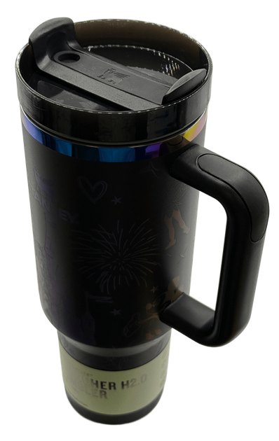 Термос термокружка Stanley Quencher H2.0 Tumbler Black Disney 1,18 л из нержавеющей стали KT7001925 - Фото 2 Термос термокружка Stanley Quencher H2.0 Tumbler Black Disney 1,18 л из нержавеющей стали KT7001925 - изображение 2