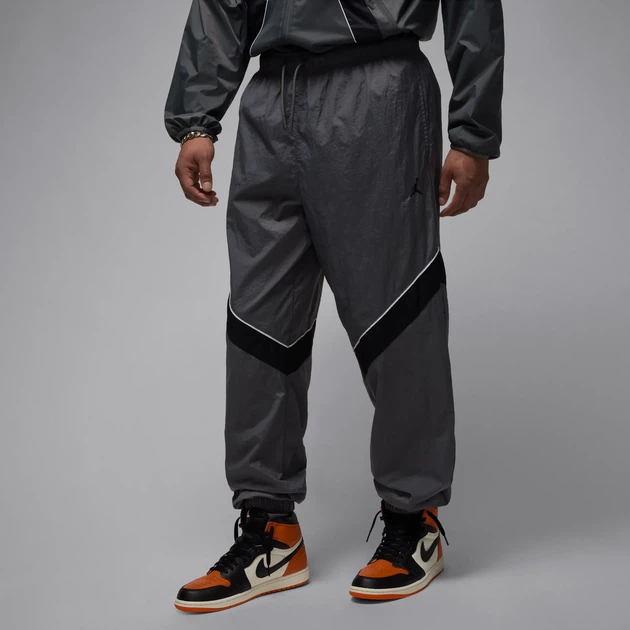 Брюки чоловічі Jordan Brooklyn Men's Draft Trousers S Сірий IH3320-068 - Фото 1 Брюки чоловічі Jordan Brooklyn Men's Draft Trousers S Сірий IH3320-068 - зображення 1