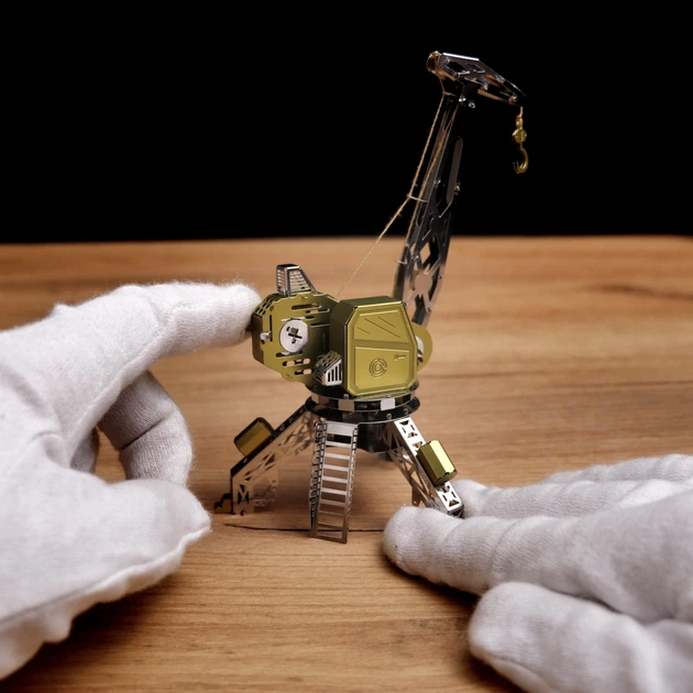 Коллекционная модель-конструктор Metal Time Mighty Machine Механический подъемный кран (MT055) - изображение 14