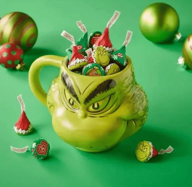 Шоколадные конфеты Hershey's Kisses Milk Chocolates Grinch Гринч 959г - изображение 3