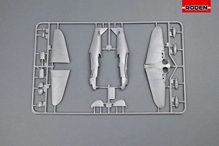 Советский истребитель LaGG-3 (1,5,11series) Зборная пластикова модель в маштабе 1:72 Roden - Фото 4 Советский истребитель LaGG-3 (1,5,11series) Зборная пластикова модель в маштабе 1:72 Roden - изображение 4