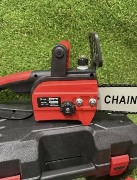 Ланцюгова акумуляторна пила SRW-48-2Li червоно-чорна 48V 6.0Ah 2670W - зображення 7