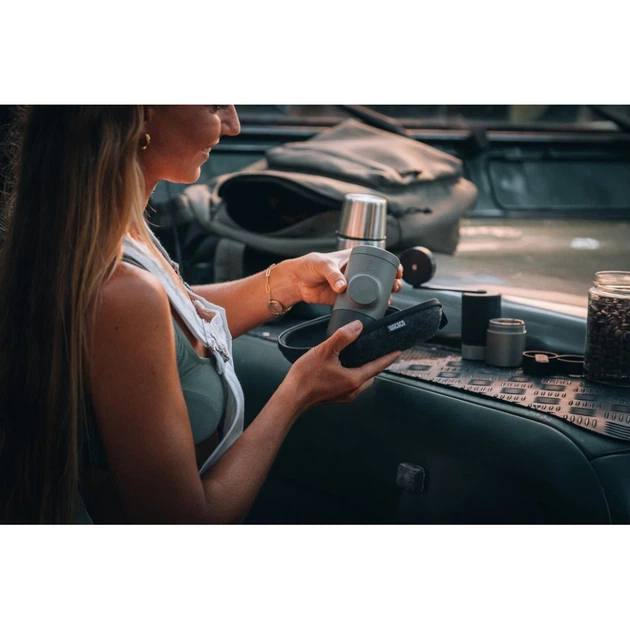 Кофеварка портативная эспрессо Wacaco Minipresso GR2 Black механическая для молотого кофе (21-79-WMINIGR2) - изображение 7