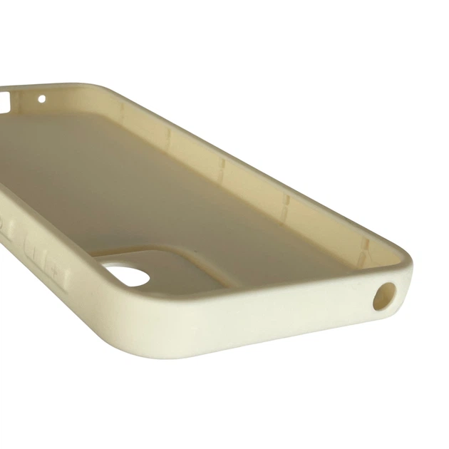 Чехол силиконовый Soft Touch для Motorola Moto E13 (PAXT0034) молочный (Полная защита камеры) - изображение 4