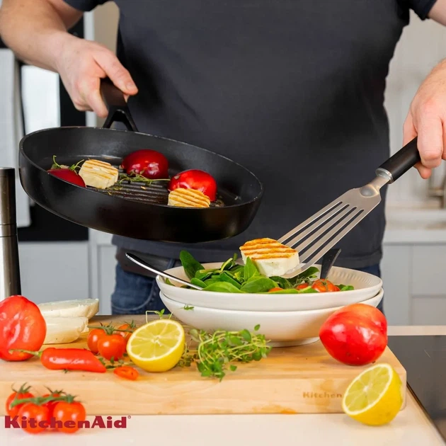 Лопатка KitchenAid Classic с прорезями 32 см Черная (KHH024OHOBEG) - изображение 4