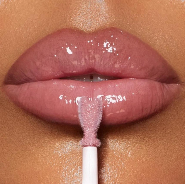 Питательный блеск для губ Charlotte Tilbury Collagen Lip Bath Pillow Talk Fair, 7.9 мл - Фото 4 Питательный блеск для губ Charlotte Tilbury Collagen Lip Bath Pillow Talk Fair, 7.9 мл - изображение 4