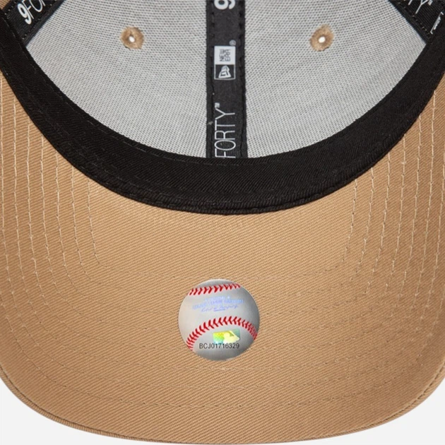 Czapka z daszkiem damska New Era Wmns Lge Ess 940 Nyy 60471463 One Size Brązowa - obraz 7