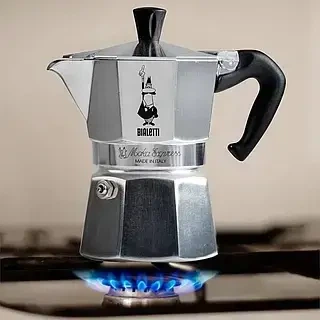 Гейзерная кофеварка Bialetti Moka Express 3 чашки 130 мл Металл