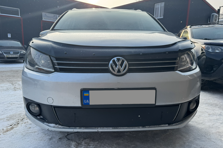 Зимова накладка на решітку (нижня) Матова для Volkswagen Touran 2010-2015 рр - зображення 5