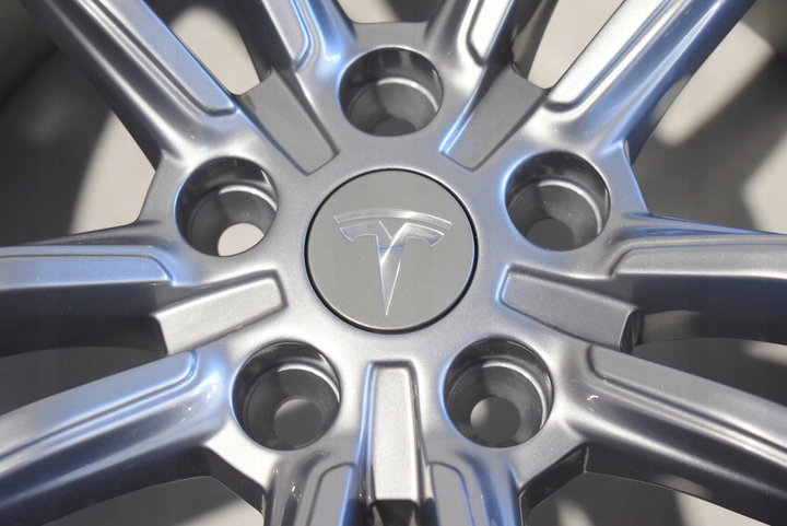 Ковпачок на литі диски Tesla 6005879-00-A 57 мм 50 мм графіт заглушка в диск тесла - Фото 5 Ковпачок на литі диски Tesla 6005879-00-A 57 мм 50 мм графіт заглушка в диск тесла - зображення 5