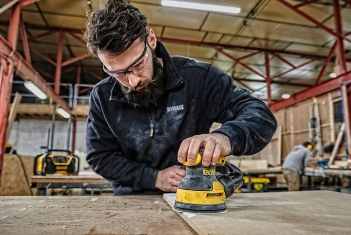 Эксцентриковая шлифмашина DeWALT DWE6423 (DWE6423) - Фото 6 Эксцентриковая шлифмашина DeWALT DWE6423 (DWE6423) - изображение 6