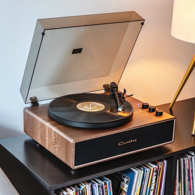 Виниловый проигрыватель Crosley Stave Record Player Walnut – фото
