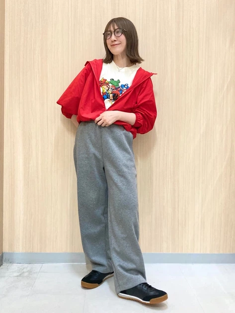 Ветровка с капюшоном женская Uniqlo 870590711 XS Красная (1159855663) - Фото 9 Ветровка с капюшоном женская Uniqlo 870590711 XS Красная (1159855663) - изображение 9