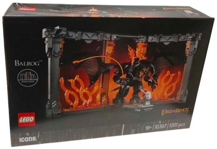 Zestaw klocków LEGO Icons Władca pierścieni: Book nook z Balrogiem 1201 element (10367) (955555915788788) - Outlet - obraz 4