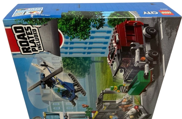 Zestaw klocków LEGO City Posterunek policji 668 elementów (60316) (955555916444670) - Outlet - obraz 2