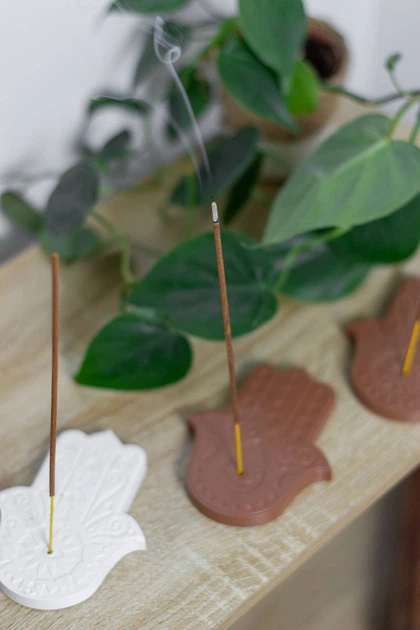 Аромапалички Satya Nag Champa Натуральні пахощі Satya 15 г - Фото 3 Аромапалички Satya Nag Champa Натуральні пахощі Satya 15 г - изображение 3
