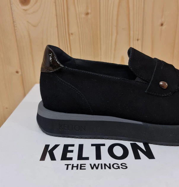 Жіночі замшеві лофери бренду Kelton р.37 поєднує в собі елегантність класичного фасону з комфортом спортивної підошви - Фото 4 Жіночі замшеві лофери бренду Kelton р.37 поєднує в собі елегантність класичного фасону з комфортом спортивної підошви - изображение 4